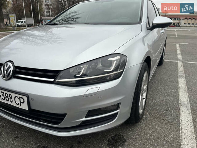 Серый Фольксваген Гольф, объемом двигателя 1.6 л и пробегом 242 тыс. км за 10900 $, фото 7 на Automoto.ua