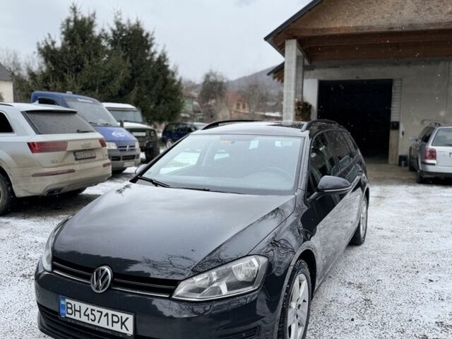 Серый Фольксваген Гольф, объемом двигателя 1.6 л и пробегом 300 тыс. км за 9600 $, фото 1 на Automoto.ua