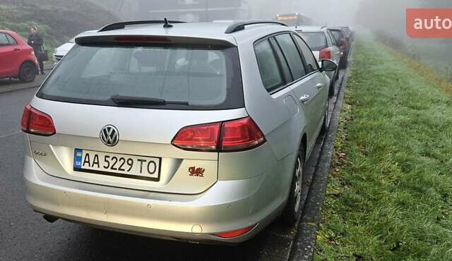Серый Фольксваген Гольф, объемом двигателя 1.6 л и пробегом 264 тыс. км за 8300 $, фото 5 на Automoto.ua