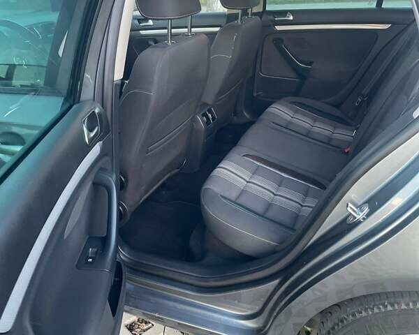 Сірий Фольксваген Гольф, об'ємом двигуна 1.97 л та пробігом 214 тис. км за 9900 $, фото 12 на Automoto.ua