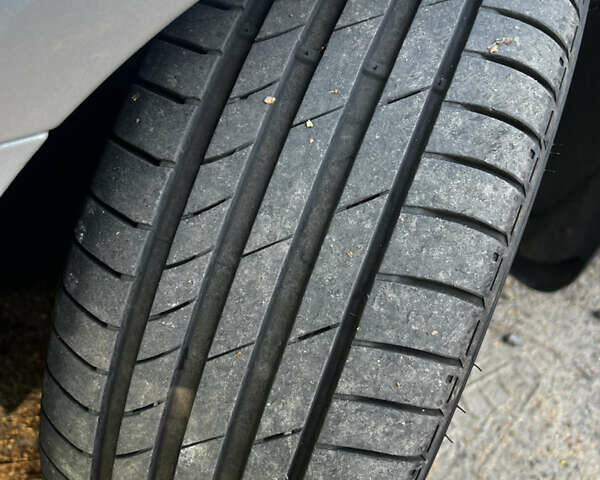 Серый Фольксваген Гольф, объемом двигателя 1.6 л и пробегом 268 тыс. км за 8500 $, фото 17 на Automoto.ua