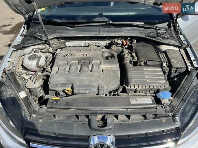 Серый Фольксваген Гольф, объемом двигателя 1.6 л и пробегом 233 тыс. км за 10450 $, фото 21 на Automoto.ua