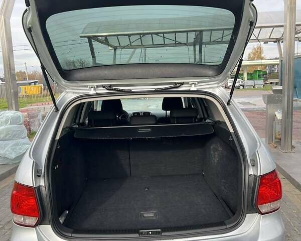 Сірий Фольксваген Гольф, об'ємом двигуна 1.6 л та пробігом 305 тис. км за 8200 $, фото 10 на Automoto.ua