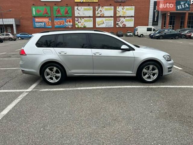 Серый Фольксваген Гольф, объемом двигателя 1.6 л и пробегом 242 тыс. км за 10900 $, фото 4 на Automoto.ua