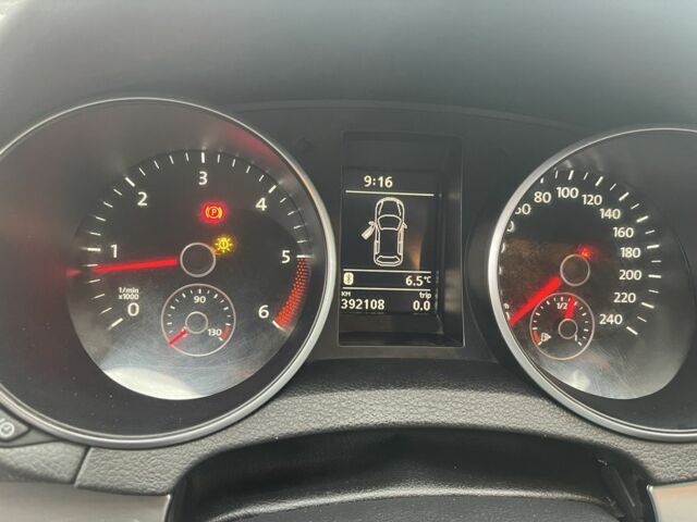 Серый Фольксваген Гольф, объемом двигателя 1.6 л и пробегом 392 тыс. км за 5000 $, фото 4 на Automoto.ua