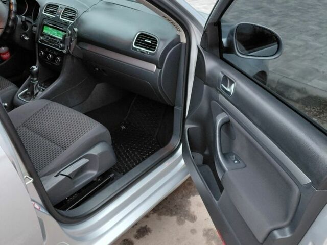 Сірий Фольксваген Гольф, об'ємом двигуна 1.6 л та пробігом 259 тис. км за 7800 $, фото 18 на Automoto.ua