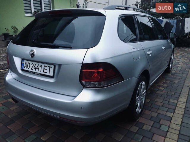 Серый Фольксваген Гольф, объемом двигателя 2 л и пробегом 320 тыс. км за 9200 $, фото 9 на Automoto.ua