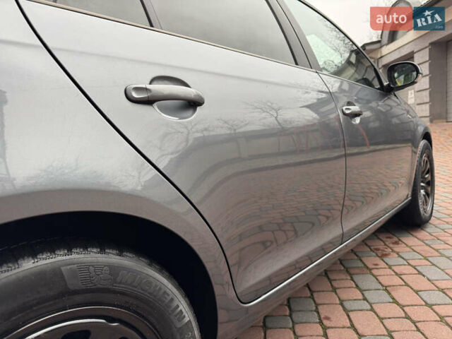Сірий Фольксваген Гольф, об'ємом двигуна 1.97 л та пробігом 223 тис. км за 7950 $, фото 47 на Automoto.ua