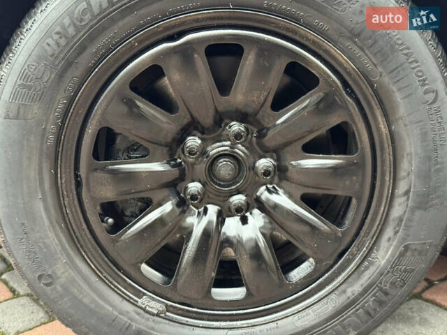 Сірий Фольксваген Гольф, об'ємом двигуна 1.97 л та пробігом 223 тис. км за 7950 $, фото 78 на Automoto.ua