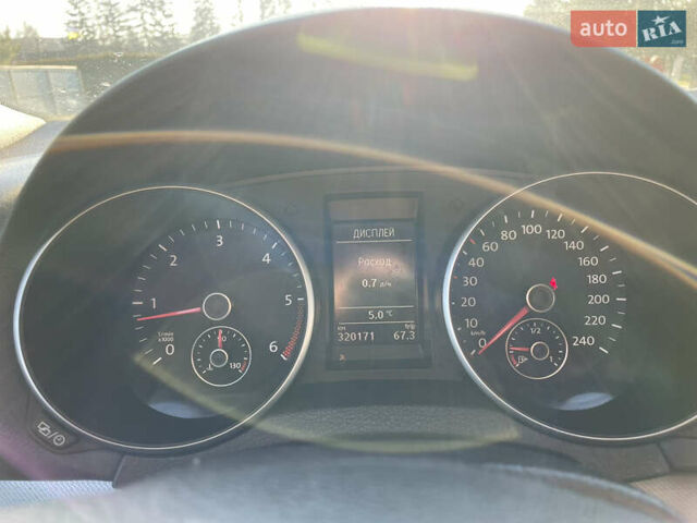 Серый Фольксваген Гольф, объемом двигателя 1.6 л и пробегом 330 тыс. км за 7200 $, фото 39 на Automoto.ua