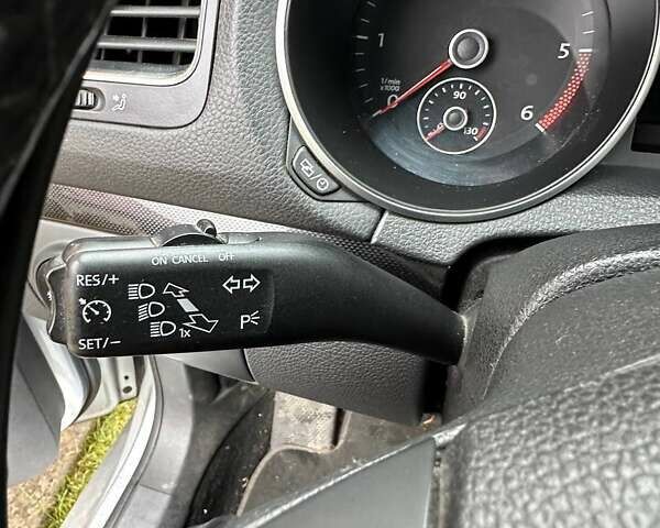 Сірий Фольксваген Гольф, об'ємом двигуна 1.6 л та пробігом 286 тис. км за 10500 $, фото 36 на Automoto.ua