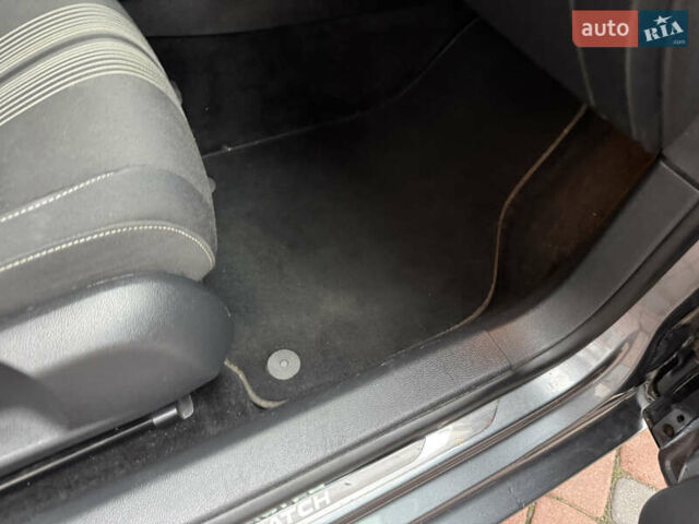 Сірий Фольксваген Гольф, об'ємом двигуна 1.97 л та пробігом 223 тис. км за 7950 $, фото 137 на Automoto.ua