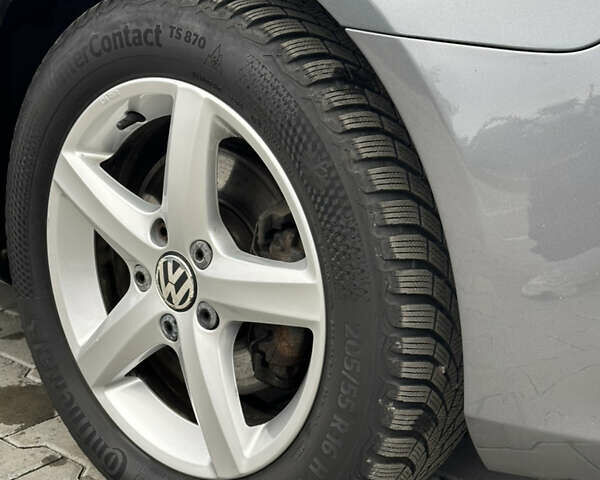 Серый Фольксваген Гольф, объемом двигателя 1.4 л и пробегом 243 тыс. км за 8800 $, фото 10 на Automoto.ua