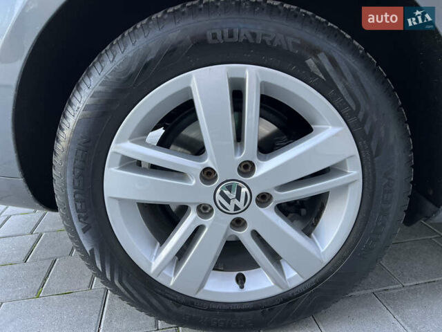 Серый Фольксваген Гольф, объемом двигателя 1.6 л и пробегом 240 тыс. км за 8750 $, фото 34 на Automoto.ua