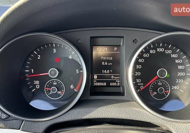 Серый Фольксваген Гольф, объемом двигателя 1.97 л и пробегом 308 тыс. км за 9500 $, фото 29 на Automoto.ua