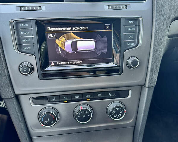 Сірий Фольксваген Гольф, об'ємом двигуна 1.6 л та пробігом 250 тис. км за 10500 $, фото 12 на Automoto.ua