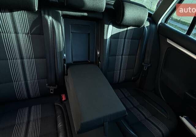 Серый Фольксваген Гольф, объемом двигателя 1.97 л и пробегом 308 тыс. км за 9500 $, фото 36 на Automoto.ua