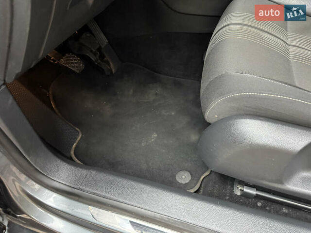 Сірий Фольксваген Гольф, об'ємом двигуна 1.97 л та пробігом 223 тис. км за 7950 $, фото 112 на Automoto.ua