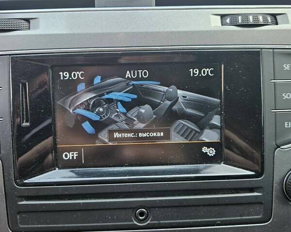 Серый Фольксваген Гольф, объемом двигателя 1.97 л и пробегом 292 тыс. км за 9500 $, фото 9 на Automoto.ua