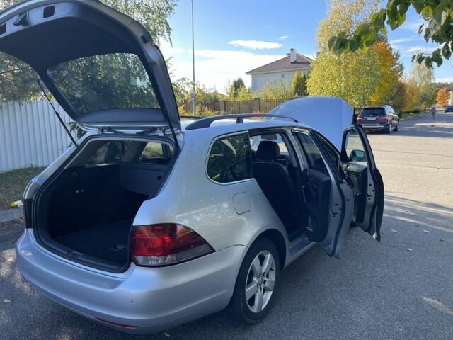 Серый Фольксваген Гольф, объемом двигателя 1.6 л и пробегом 328 тыс. км за 7500 $, фото 12 на Automoto.ua