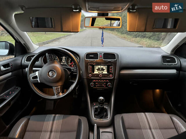 Серый Фольксваген Гольф, объемом двигателя 1.6 л и пробегом 221 тыс. км за 9450 $, фото 31 на Automoto.ua