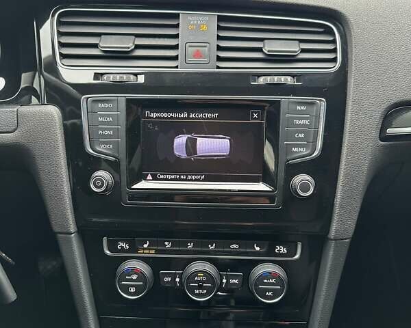 Серый Фольксваген Гольф, объемом двигателя 1.4 л и пробегом 157 тыс. км за 11200 $, фото 18 на Automoto.ua