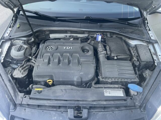 Фольксваген Гольф 2013 в Киеве на Automoto.ua Серый Фольксваген Гольф, объемом двигателя 1.6 л и пробегом 277 тыс. км за 9500 $, фото 23 на Automoto.ua