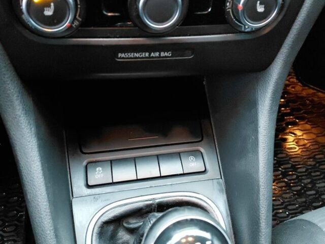 Сірий Фольксваген Гольф, об'ємом двигуна 1.6 л та пробігом 259 тис. км за 7800 $, фото 12 на Automoto.ua