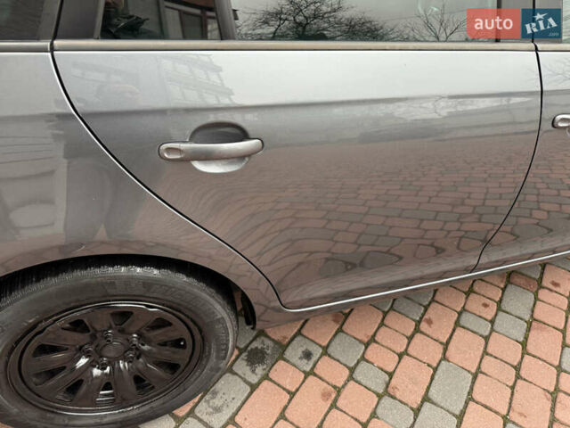 Сірий Фольксваген Гольф, об'ємом двигуна 1.97 л та пробігом 223 тис. км за 7950 $, фото 88 на Automoto.ua