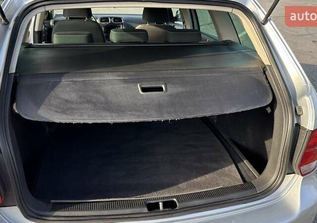 Серый Фольксваген Гольф, объемом двигателя 1.97 л и пробегом 308 тыс. км за 9500 $, фото 16 на Automoto.ua