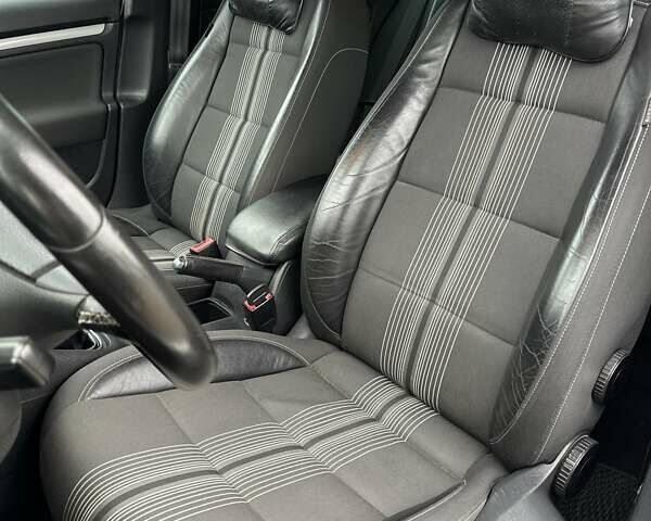 Сірий Фольксваген Гольф, об'ємом двигуна 1.6 л та пробігом 311 тис. км за 7990 $, фото 32 на Automoto.ua