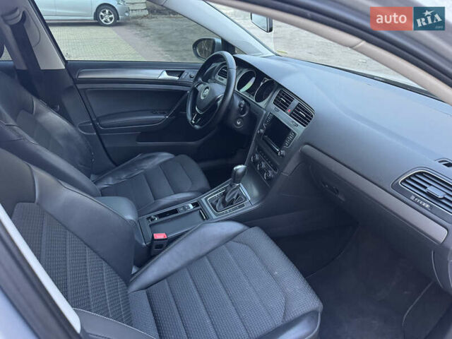Серый Фольксваген Гольф, объемом двигателя 1.6 л и пробегом 267 тыс. км за 10300 $, фото 9 на Automoto.ua