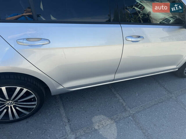 Серый Фольксваген Гольф, объемом двигателя 1.6 л и пробегом 260 тыс. км за 9300 $, фото 13 на Automoto.ua