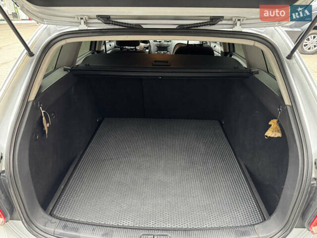 Серый Фольксваген Гольф, объемом двигателя 1.6 л и пробегом 207 тыс. км за 8900 $, фото 9 на Automoto.ua