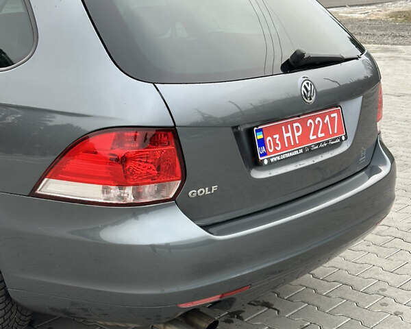 Серый Фольксваген Гольф, объемом двигателя 1.4 л и пробегом 243 тыс. км за 8800 $, фото 20 на Automoto.ua