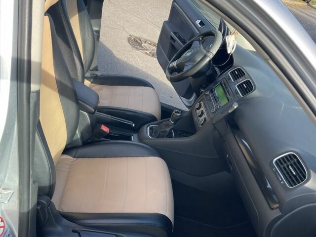 Серый Фольксваген Гольф, объемом двигателя 1.6 л и пробегом 328 тыс. км за 7500 $, фото 3 на Automoto.ua