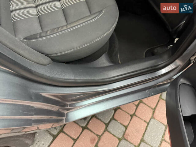 Сірий Фольксваген Гольф, об'ємом двигуна 1.97 л та пробігом 223 тис. км за 7950 $, фото 163 на Automoto.ua