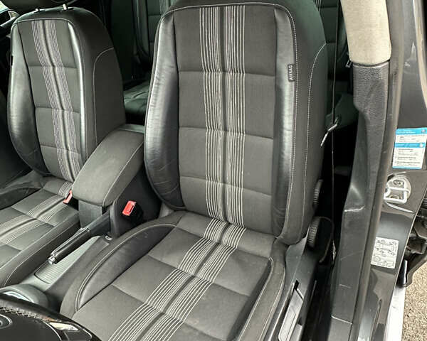 Серый Фольксваген Гольф, объемом двигателя 1.97 л и пробегом 212 тыс. км за 9800 $, фото 34 на Automoto.ua