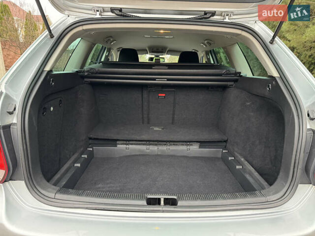 Серый Фольксваген Гольф, объемом двигателя 1.6 л и пробегом 221 тыс. км за 9450 $, фото 61 на Automoto.ua