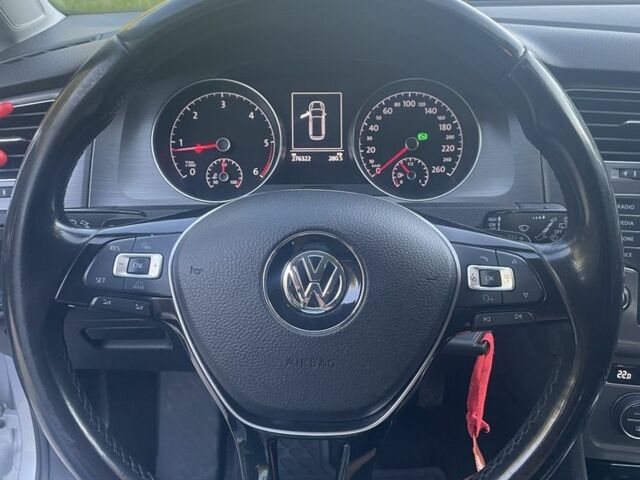 Фольксваген Гольф 2013 в Киеве на Automoto.ua Серый Фольксваген Гольф, объемом двигателя 1.6 л и пробегом 277 тыс. км за 9500 $, фото 14 на Automoto.ua