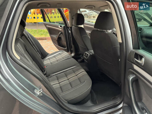 Сірий Фольксваген Гольф, об'ємом двигуна 1.97 л та пробігом 223 тис. км за 7950 $, фото 159 на Automoto.ua