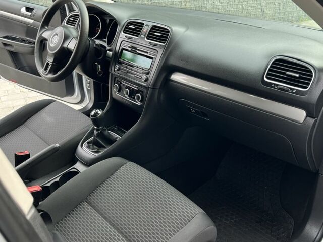 Сірий Фольксваген Гольф, об'ємом двигуна 1.6 л та пробігом 305 тис. км за 8200 $, фото 7 на Automoto.ua