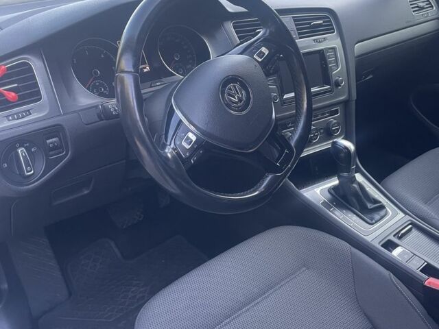 Фольксваген Гольф 2013 в Киеве на Automoto.ua Серый Фольксваген Гольф, объемом двигателя 1.6 л и пробегом 277 тыс. км за 9500 $, фото 11 на Automoto.ua