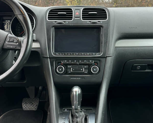 Серый Фольксваген Гольф, объемом двигателя 1.97 л и пробегом 212 тыс. км за 9800 $, фото 21 на Automoto.ua