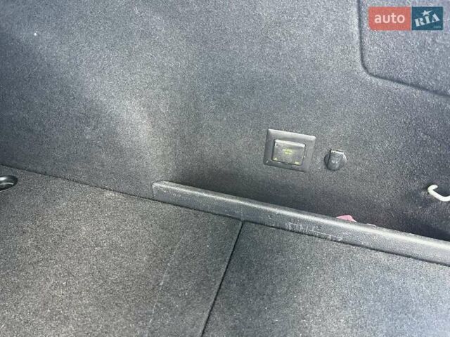 Серый Фольксваген Гольф, объемом двигателя 1.6 л и пробегом 233 тыс. км за 10450 $, фото 17 на Automoto.ua