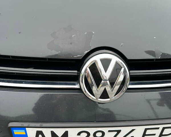 Серый Фольксваген Гольф, объемом двигателя 1.6 л и пробегом 290 тыс. км за 9800 $, фото 11 на Automoto.ua