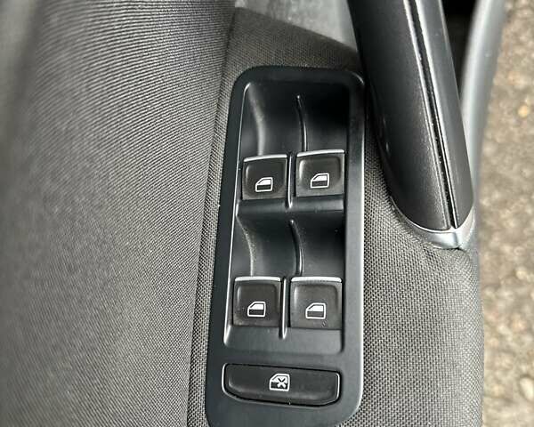 Серый Фольксваген Гольф, объемом двигателя 1.4 л и пробегом 157 тыс. км за 11200 $, фото 30 на Automoto.ua