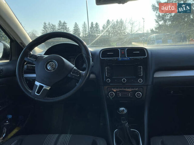 Серый Фольксваген Гольф, объемом двигателя 1.6 л и пробегом 330 тыс. км за 7200 $, фото 33 на Automoto.ua