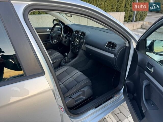 Серый Фольксваген Гольф, объемом двигателя 1.6 л и пробегом 188 тыс. км за 9250 $, фото 50 на Automoto.ua