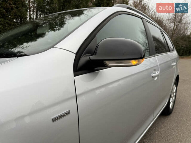 Серый Фольксваген Гольф, объемом двигателя 1.6 л и пробегом 221 тыс. км за 9450 $, фото 26 на Automoto.ua